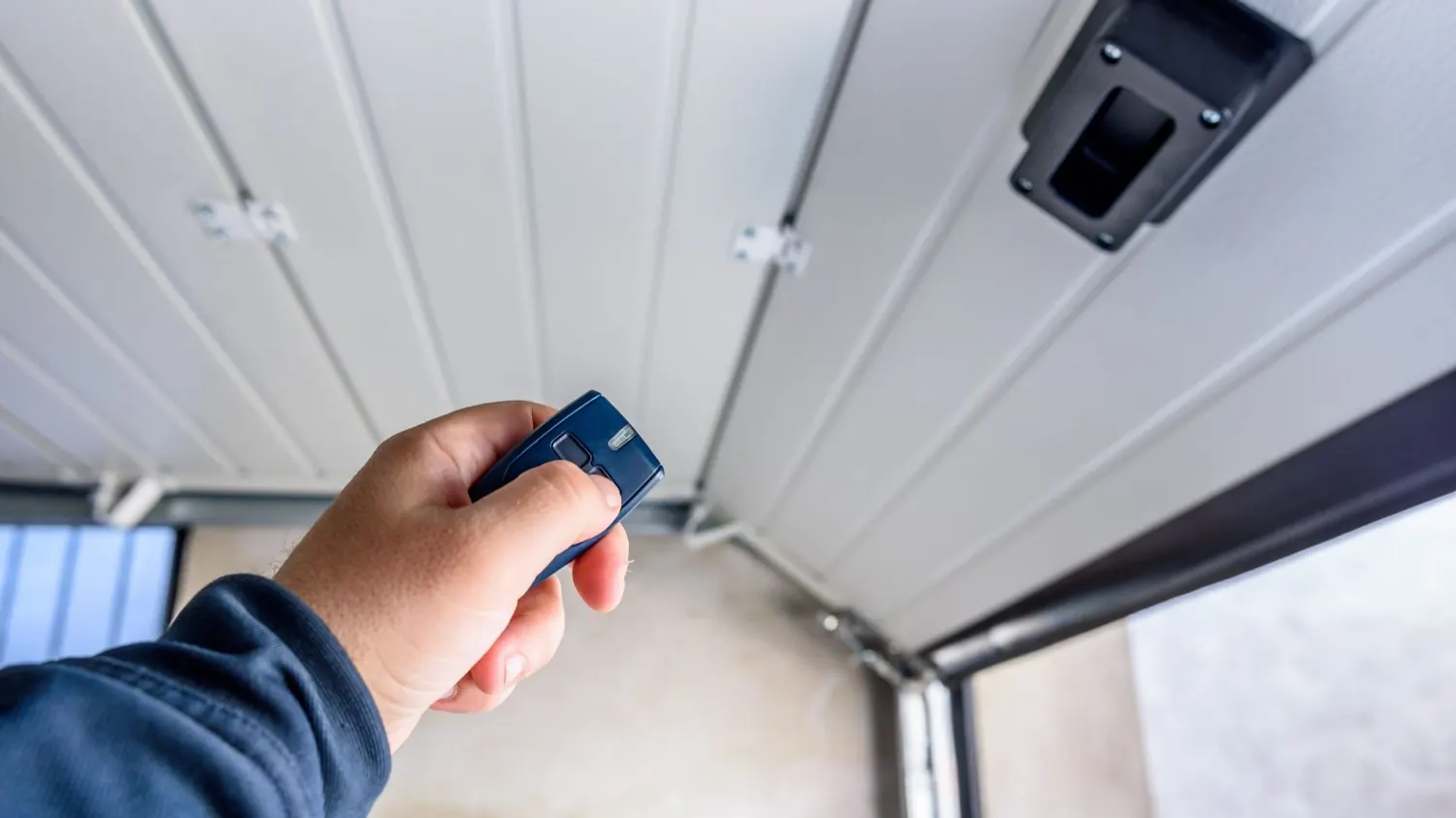 Garage door opener installation remote in New Braunfels TX